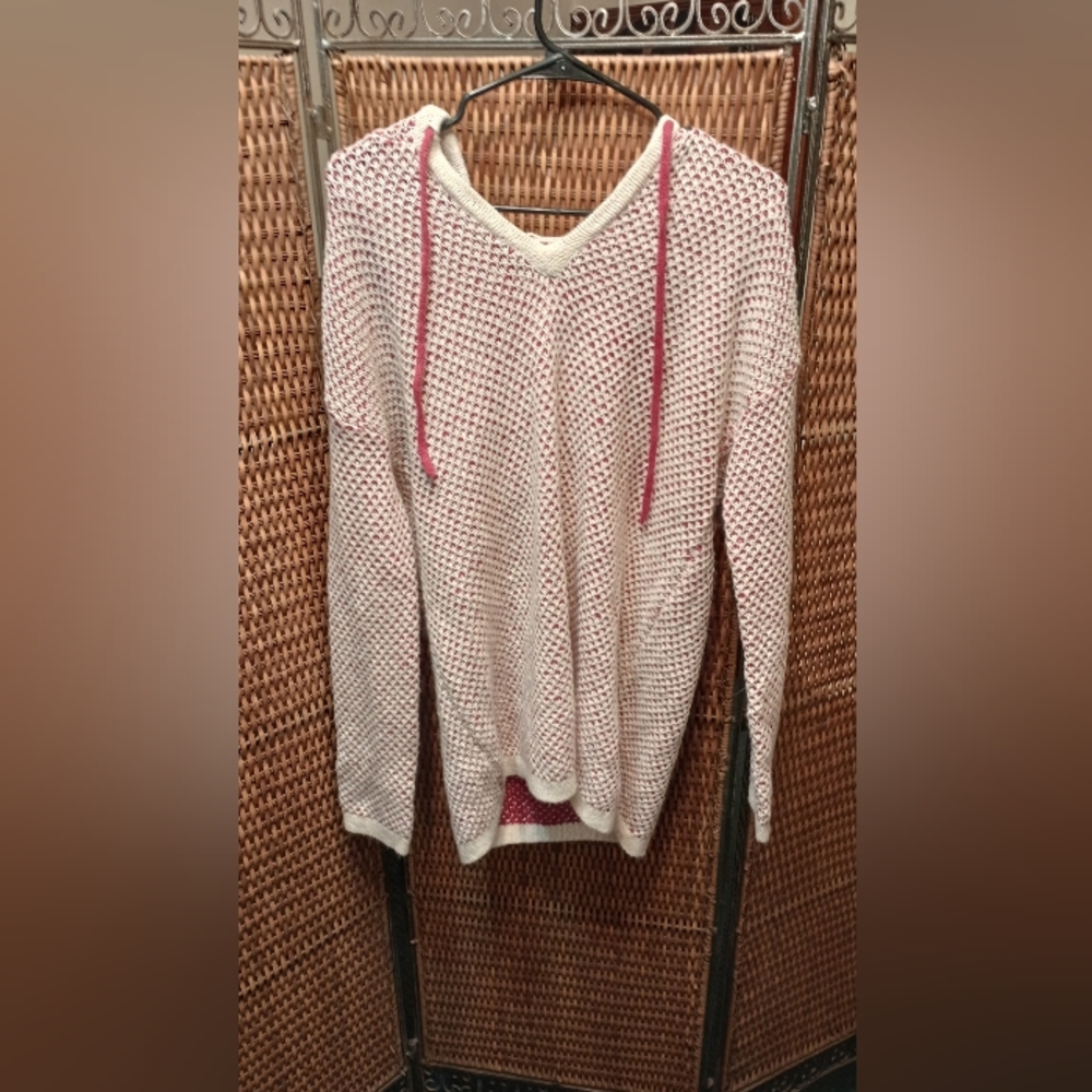 Knit hooded pullover sweater